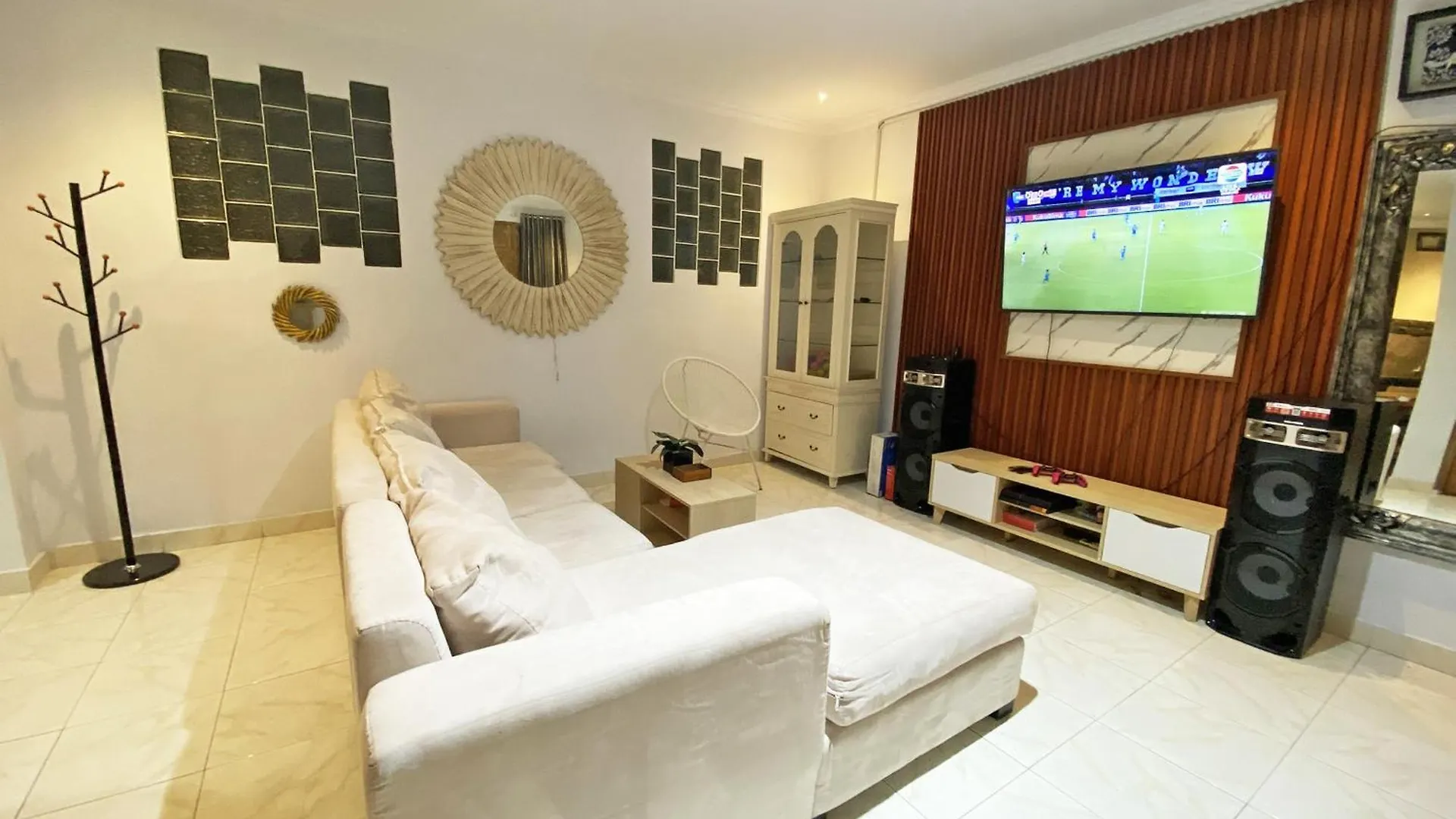 Kebuls House Villa Legian  Legian (Bali)